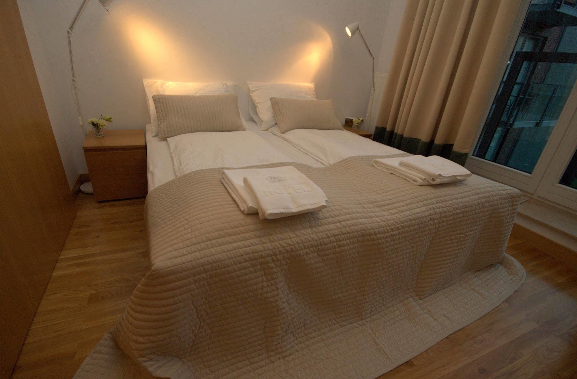 Irs Royal Apartments Apartamenty Irs Kwartal Kamienic Danzica Esterno foto